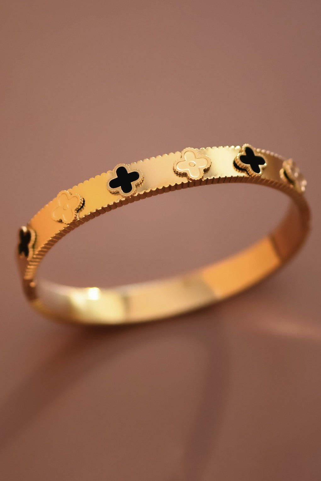 18k Waterproof Non-tarnish Stainless Steel Hinged Bangle