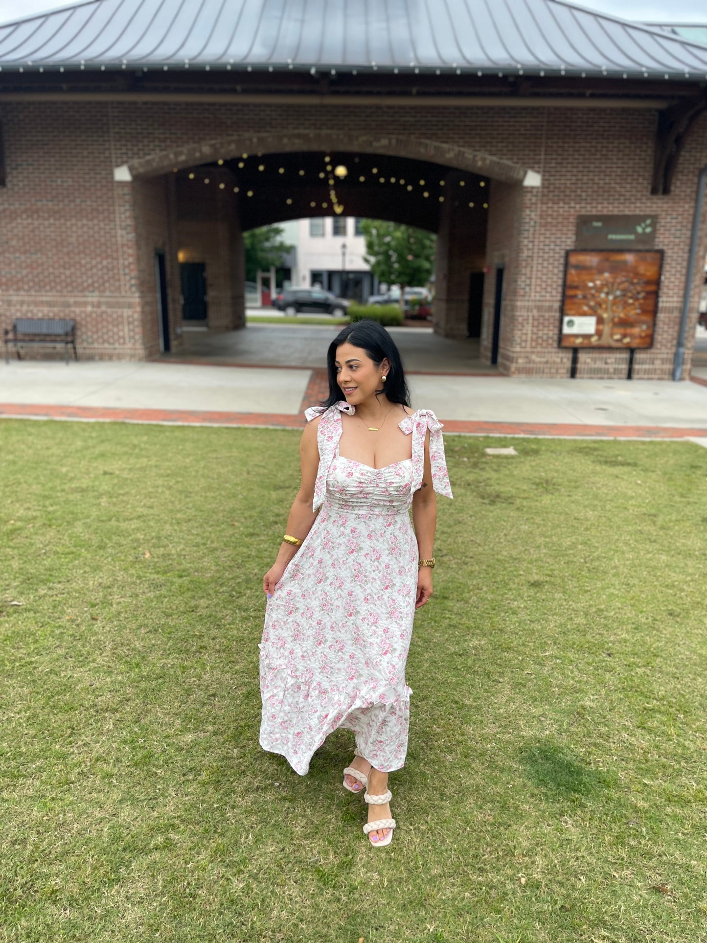 Floral Tie Strap Ruched Detail Maxi Dress